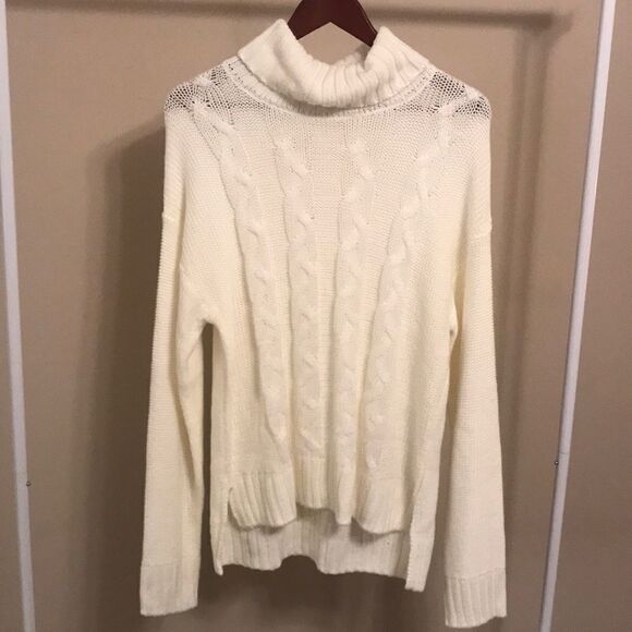 NWT Copper Key White Turtleneck Sweater - Size L - Picture 1 of 8